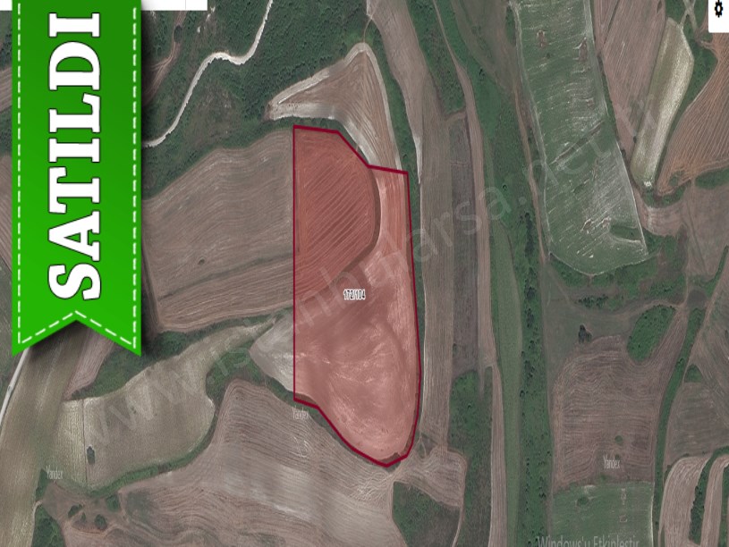 Arnavutköy Yassıörende Satılık Arsa , 335 M2 Hisseli 
