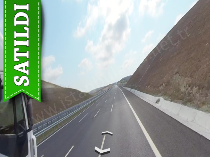 Arnavutköy Boyalıkta Satılık Arsa , 297 M2 İmarlı Yolu Var 