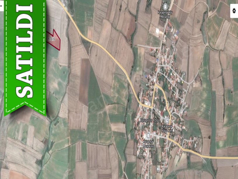 Edirne  Uzunköprü Karapınar Köyü Satılık Arsa . 515 M2 Yolu Var Hisseli