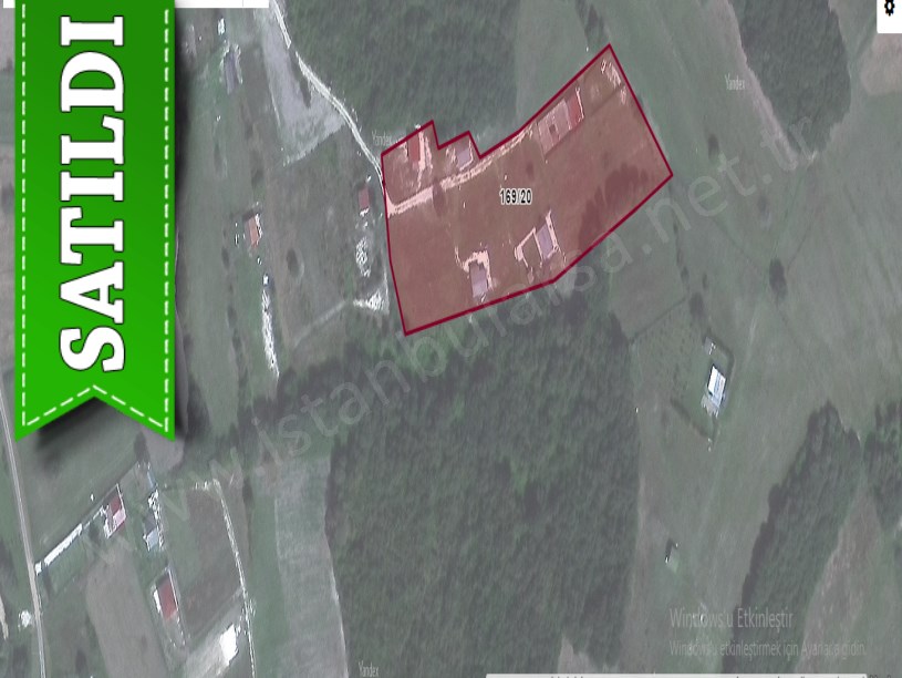 Çatalca Çiftlikköyde Satılık Arsa , 250 m2 Evlerin Yakını Yolu Var