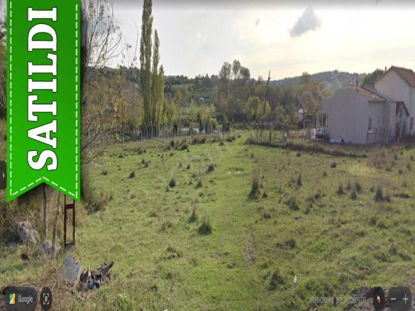 Arnavutköy Yeniköyde Satılık Arsa , 408 M2 Müstakil Yolu Var Evlerin Yakını