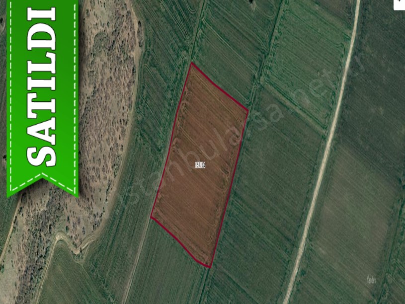 Kırklareli Pınarhisar Sütlüce Satılık Arsa , 889 m2 Yolu Var Hisseli