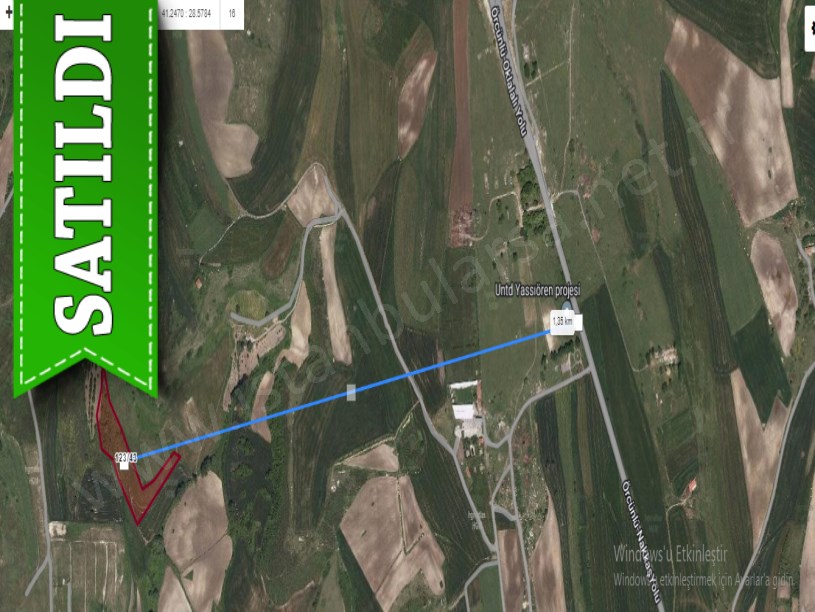 Arnavutköy Yassıörende Satılık Arsa , 220 M2 Yolu Var Hisseli