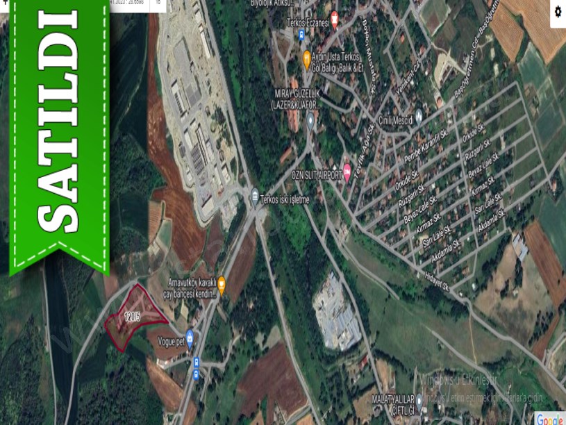 Arnavutköy Baklalıda Satılık Arsa , 205 M2 Yolu Var Hisseli