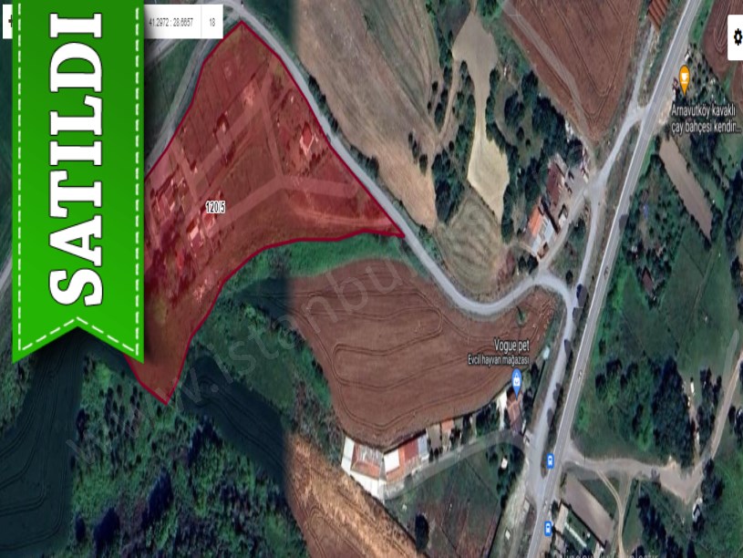 Arnavutköy Baklalıda Satılık Arsa , 205 M2 Yolu Var Hisseli