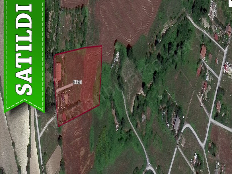 Arnavutköy Tayakadın Satılık Tarla , 2,085 M2 Yolu Var Evlerin Yakını
