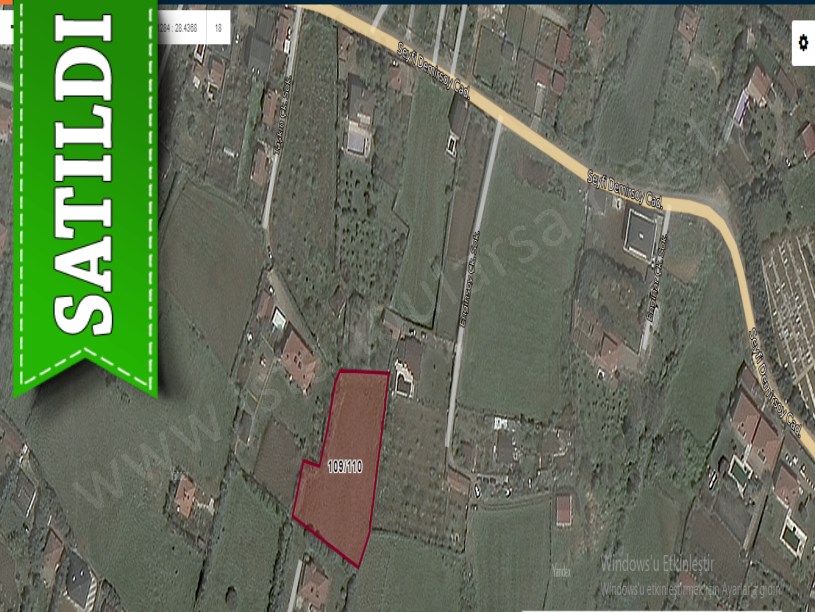 Çatalca Çakılda Satılık Arsa , 262 M2 Merkezde Evlerin Yakını Yolu Var