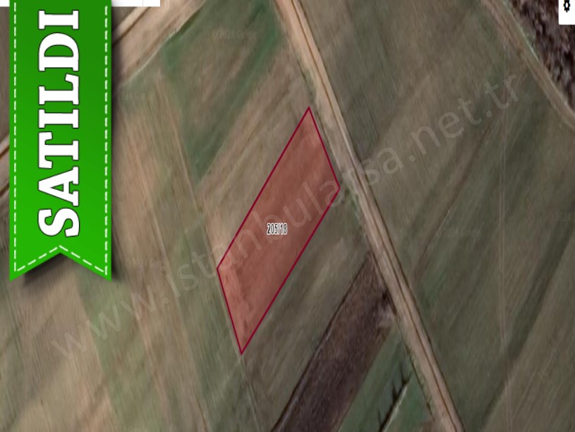 Edirne Uzunköprü Elmalı Köyünde Satılık Arsa ,188 M2 Yolu var Hisseli