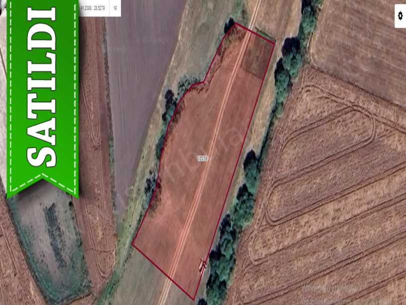 Çatalca Nakkaşta  Satılık Arsa , 320 M2 Çaplı Yolu Var Evlerin Yakını