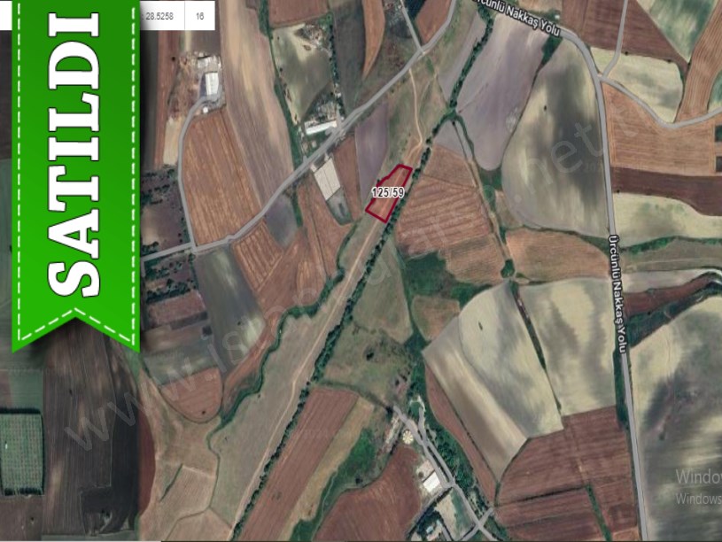 Çatalca Nakkaşta  Satılık Arsa , 320 M2 Çaplı Yolu Var Evlerin Yakını