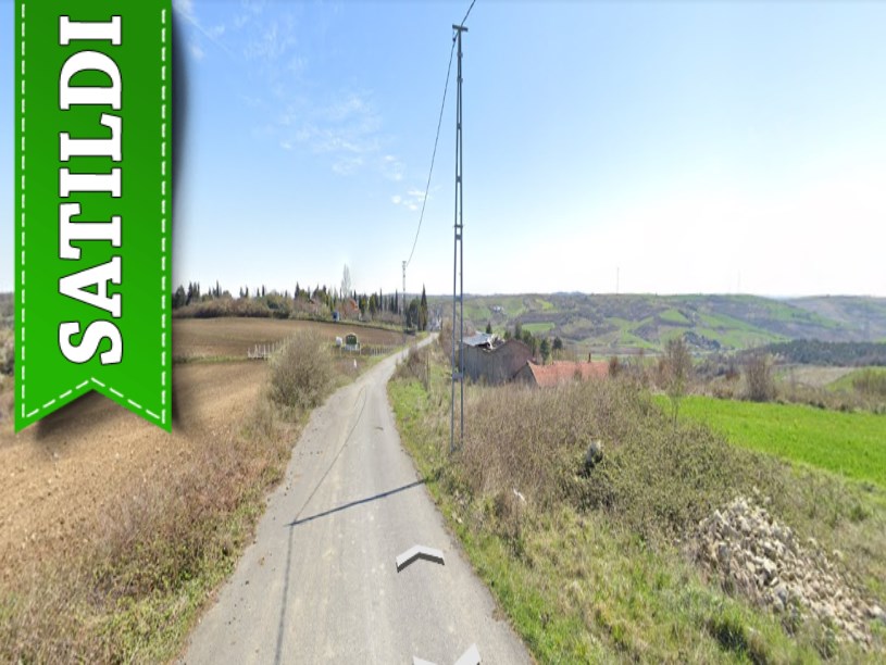 Arnavutköy Boyalıkta Satılık Arsa , 250 M2 Hisseli Yolu Var