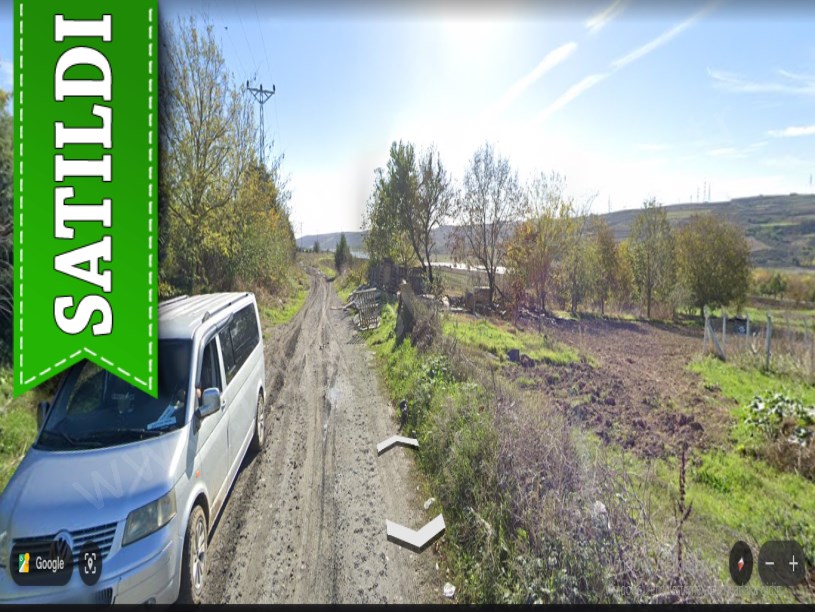 Arnavutköy Sazlıbosnada Satılık Arsa , 350 M2 Cadde Cephe Çevrilebilir 