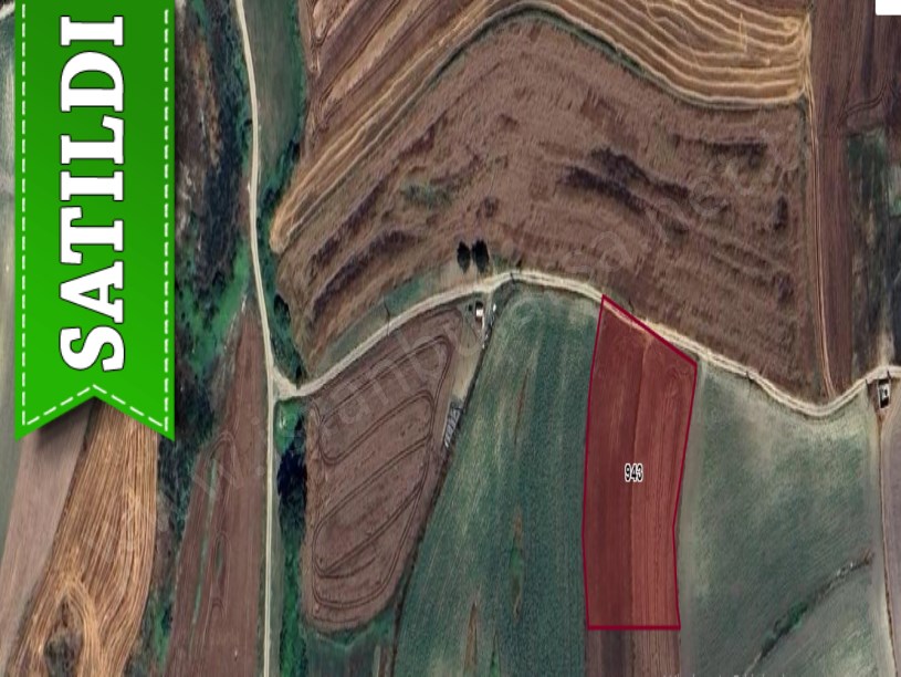 Arnavutköy Sazlıbosnada Satılık Arsa , 1,100 M2 Yolu Var Hisseli