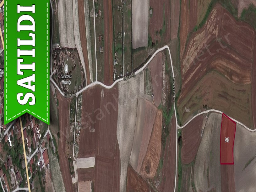 Arnavutköy Sazlıbosnada Satılık Arsa , 1,100 M2 Yolu Var Hisseli