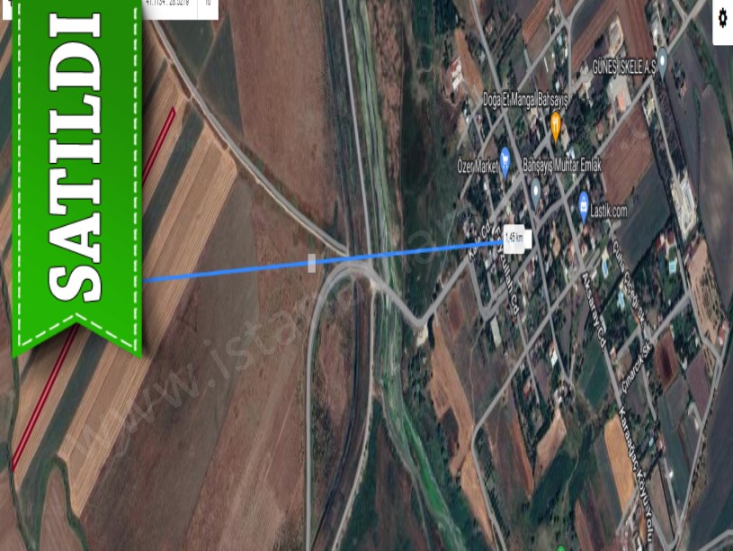 Çatalca Ferhatpaşada Satılık Arsa , 347 M2 Yolu Var Hisseli