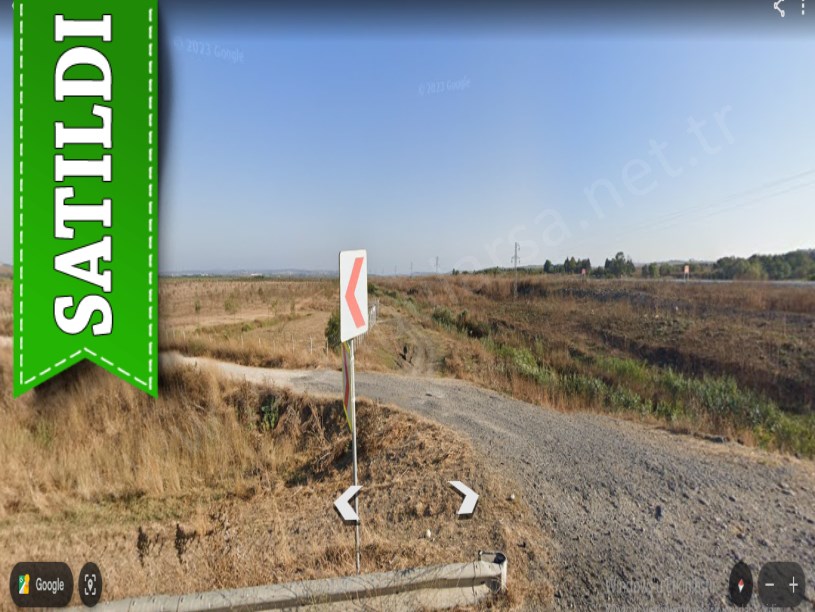 Çatalca Ferhatpaşada Satılık Arsa , 347 M2 Yolu Var Hisseli