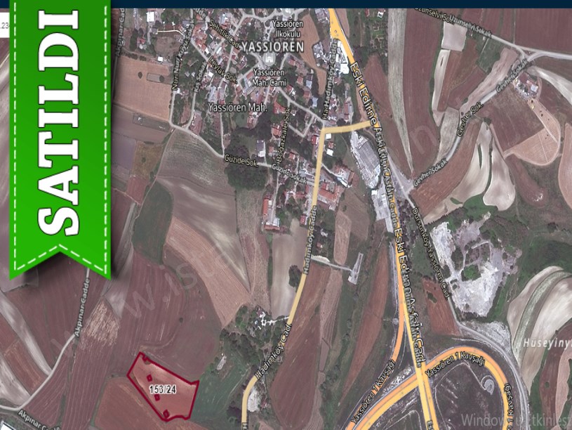Arnavutköy Yassıörende Satılık Arsa , 212 M2 Hisseli Caddeye Yakın