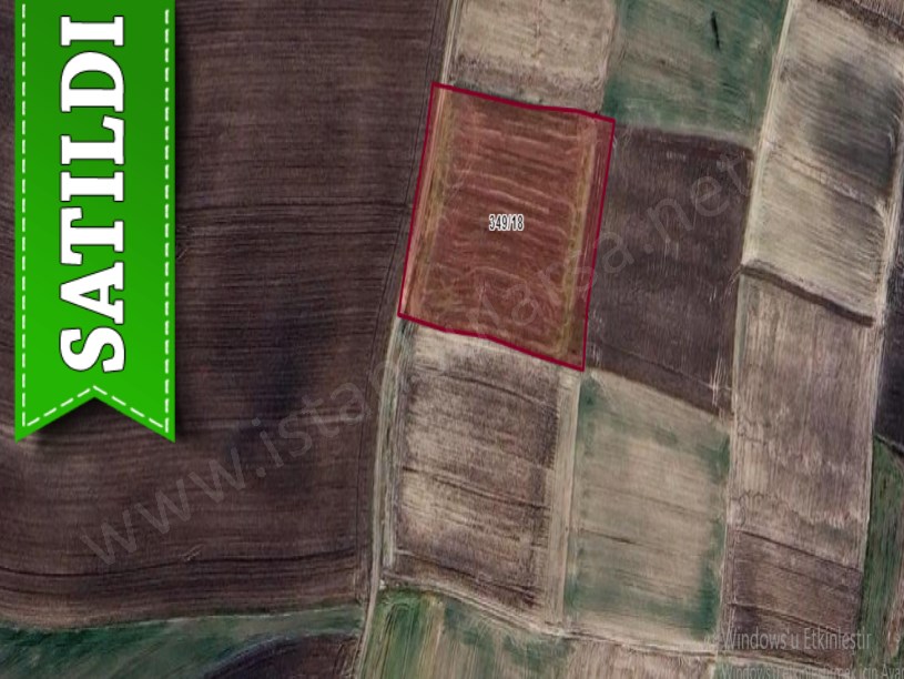 Silivri Değirmenköyde Satılık Arsa , 402 M2 Yolu Var Hisseli