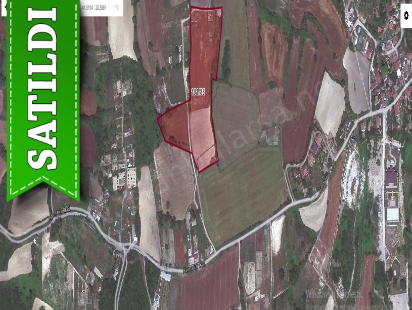 Arnavutköy Balabanda Satılık Arsa , 1,070 m2 Çevrili Evlerin Yakını Yolu Var