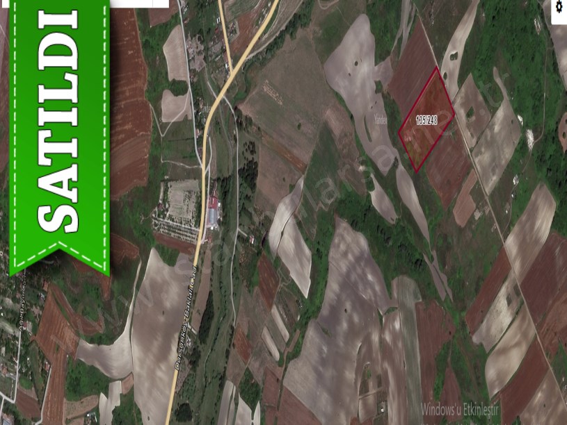 Arnavutköy Dursunköyde Satılık Arsa , 201 M2 Yolu Var Hisseli
