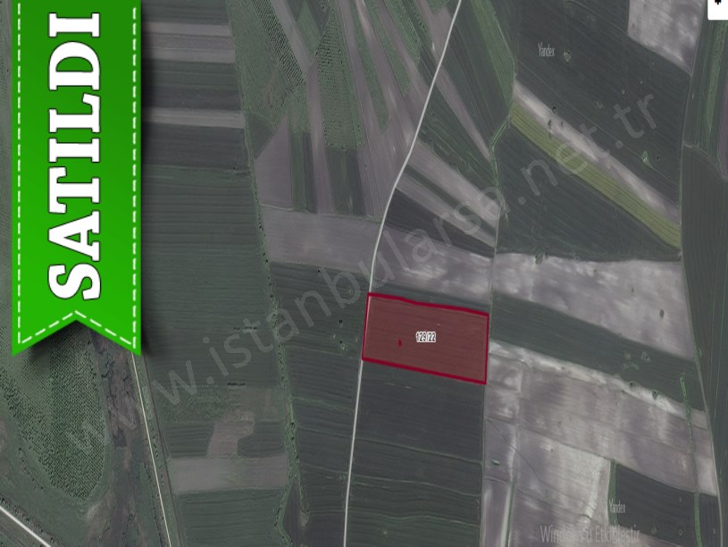 Çatalca Nakkaşta  Satılık Arsa , 250 M2 Yolu Var Hisseli