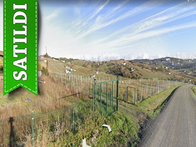 Arnavutköy Çilingirde Satılık Arsa , 214 m2 Cadde Cephe Hisseli