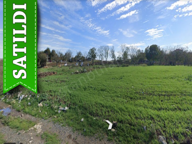 Arnavutköy Hacımaşlı  Satılık Arsa , 376 m2 Evlerin Yakını Yolu Var