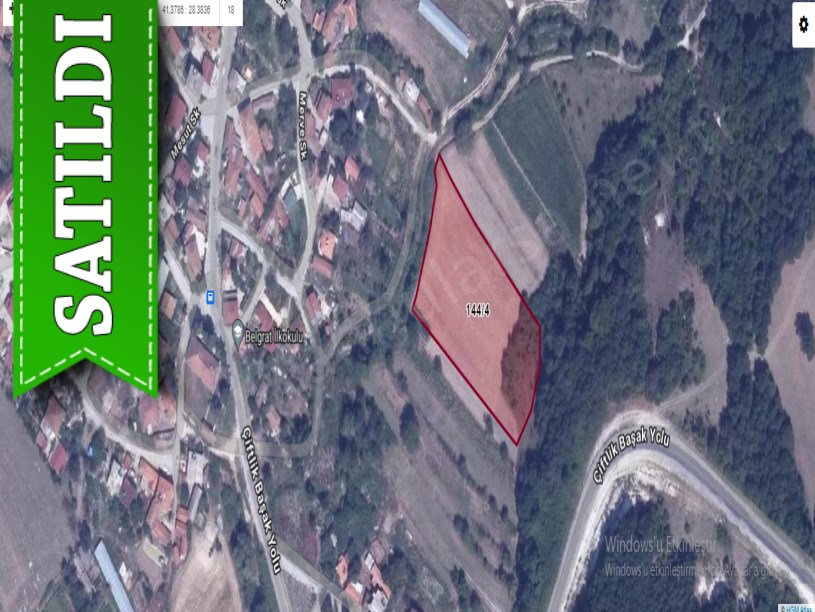 Çatalca Belgratta Satılık Arsa , 108 M2 Çaplı Evlere Yakın Yolu Var