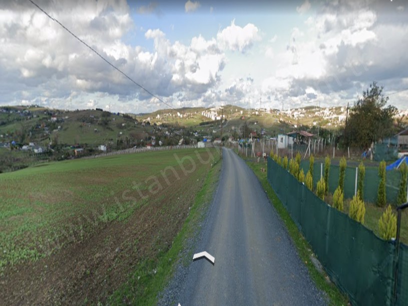 Arnavutköy Çilingirde Satılık Arsa , 326 m2 Çaplı Çevrili Merkezde 