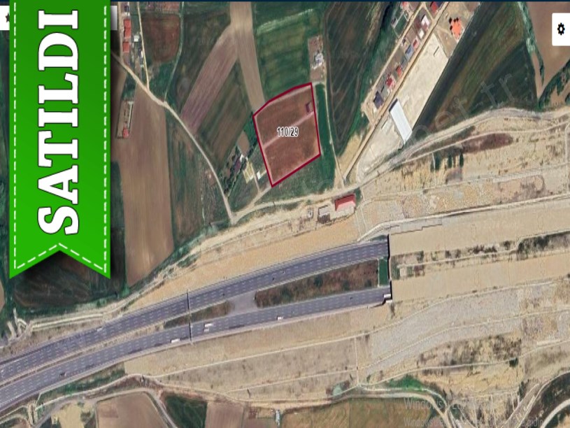 Çatalca Elbasanda Satılık Arsa , 219 M2 Evlerin Yakını Hisseli Yolu Var