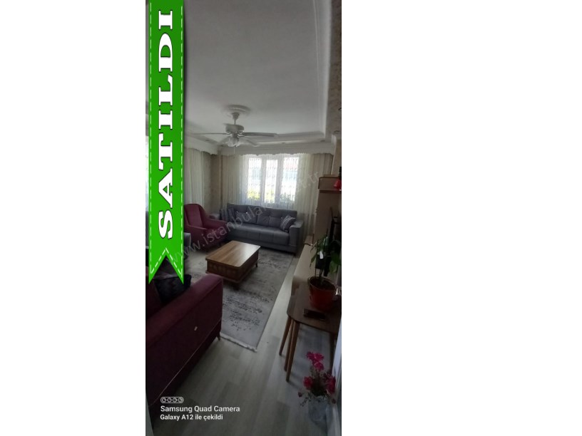 Arnavutköy Merkezde Satılık Daire  , 2+1 Yüksek Giriş 