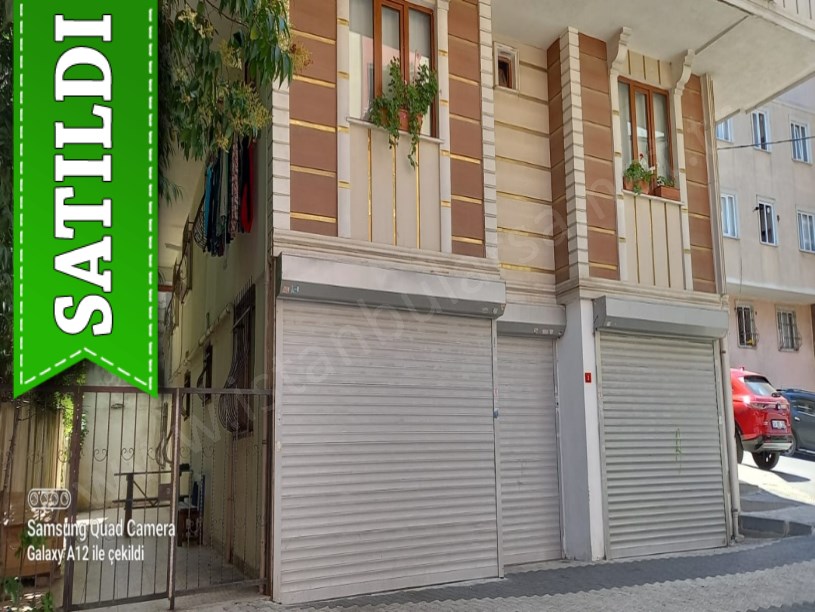 Arnavutköy Merkezde Satılık Daire  , 2+1 Yüksek Giriş 