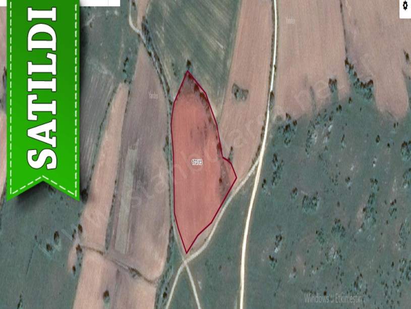 Kırklareli Merkez Üsküp Köyünde Satılık Arsa , 253 m2 Çaplı Muvafakatnameli Yolu Var