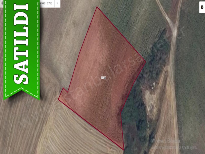 Tekirdağ  Saray Demirler Köyünde Arsa , 300 m2 Yolu Var Çaplı Evlere Yakın