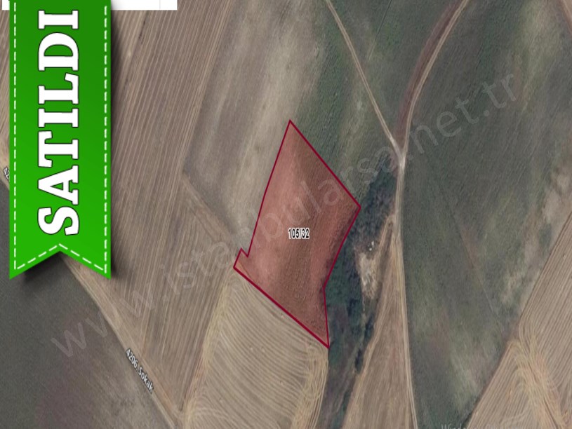 Tekirdağ  Saray Demirler Köyünde Arsa , 300 m2 Yolu Var Çaplı Evlere Yakın