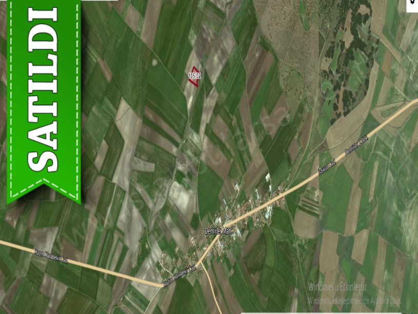 Tekirdağ  Saray Demirler Köyünde Arsa , 300 m2 Yolu Var Çaplı Evlere Yakın