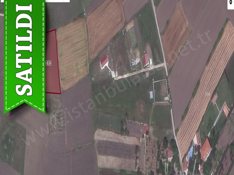 Çatalca Gökçealide Satılık Tarla , 4,100 m2 Müstakil  Merkezde Evlerin Yakını Yolu Var