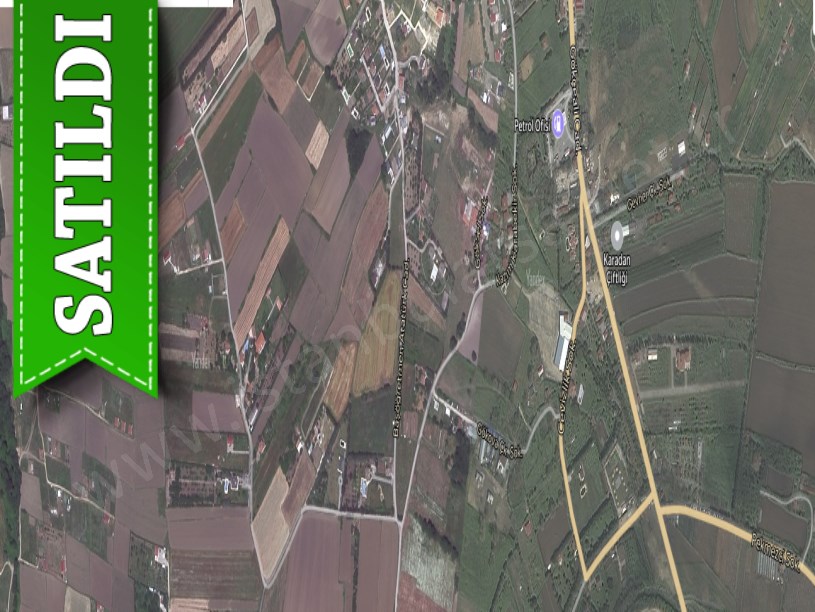 Çatalca Gökçealide Satılık Tarla , 4,100 m2 Müstakil  Merkezde Evlerin Yakını Yolu Var