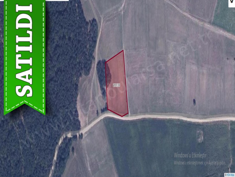 Çatalca Çiftlikköyde Satılık Arsa , 400 M2 Yola Cephe Yeri Belli 