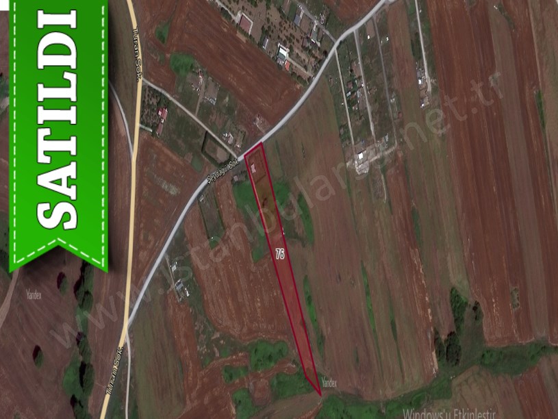Arnavutköy Haraççıda Satılık Arsa , 232 m2 Yolu Var Evlerin Yakını 