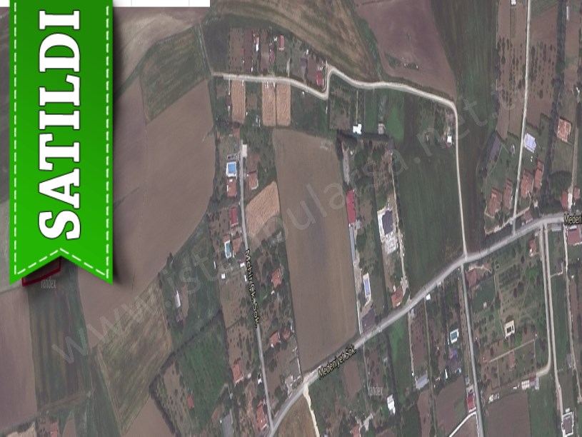 Çatalca Elbasanda Satılık Arsa , 980 M2 Yolu Var Çevrili Evlerin Yakını