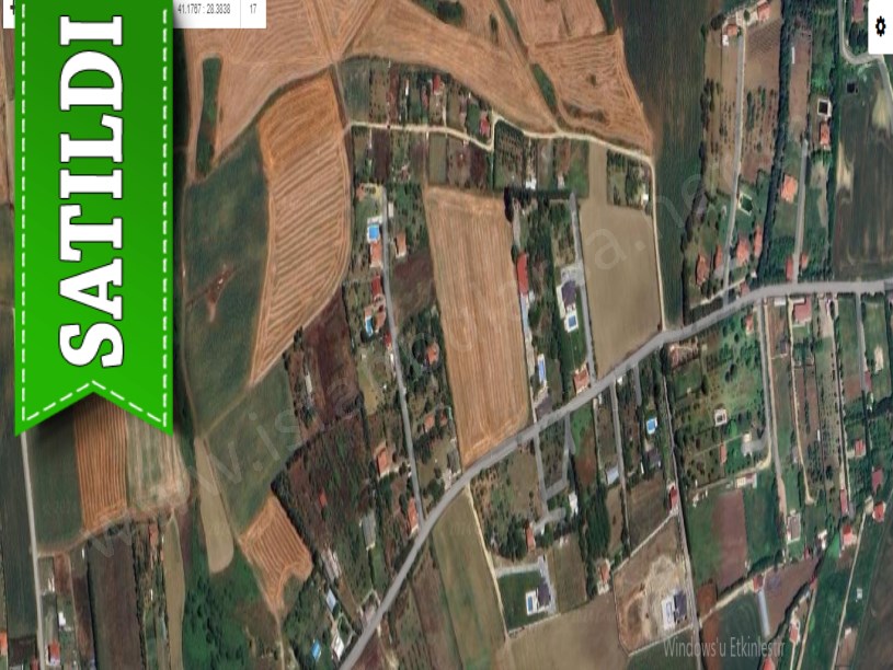 Çatalca Elbasanda Satılık Arsa , 980 M2 Yolu Var Çevrili Evlerin Yakını