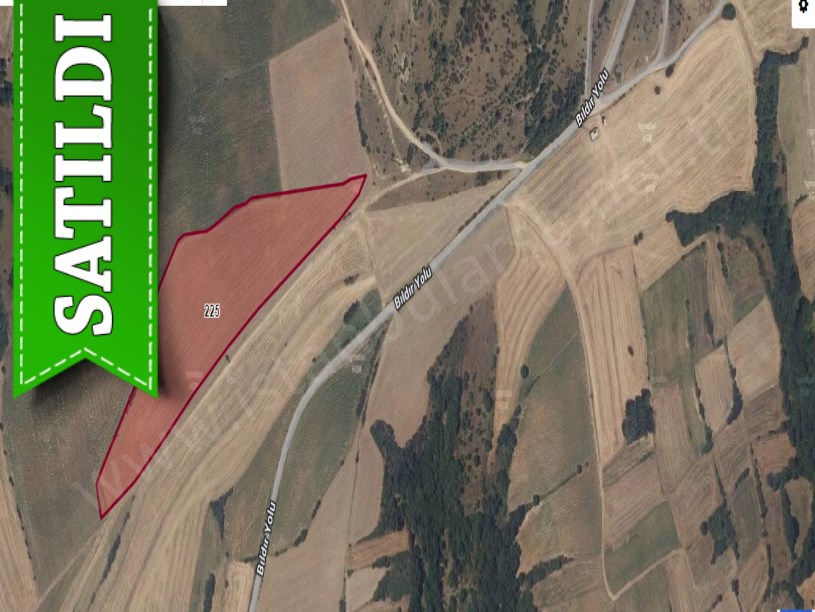 Edirne  Uzunköprü Bıldır Köyü Satılık Arsa , 963 M2 Yolu Var Hisseli