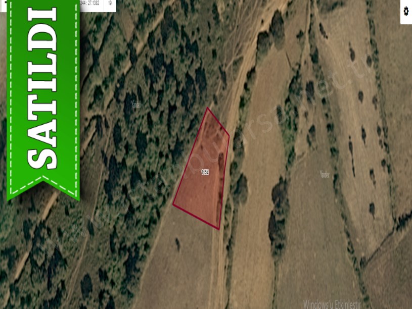 Çanakkale Biga Dikmen Köyü Satılık Arsa , 1000 m2 Köy İçi Yolu Var