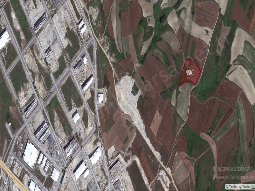 Arnavutköy Sazlıbosna Satılık Arsa , 447 m2 Hisseli Yolu Var