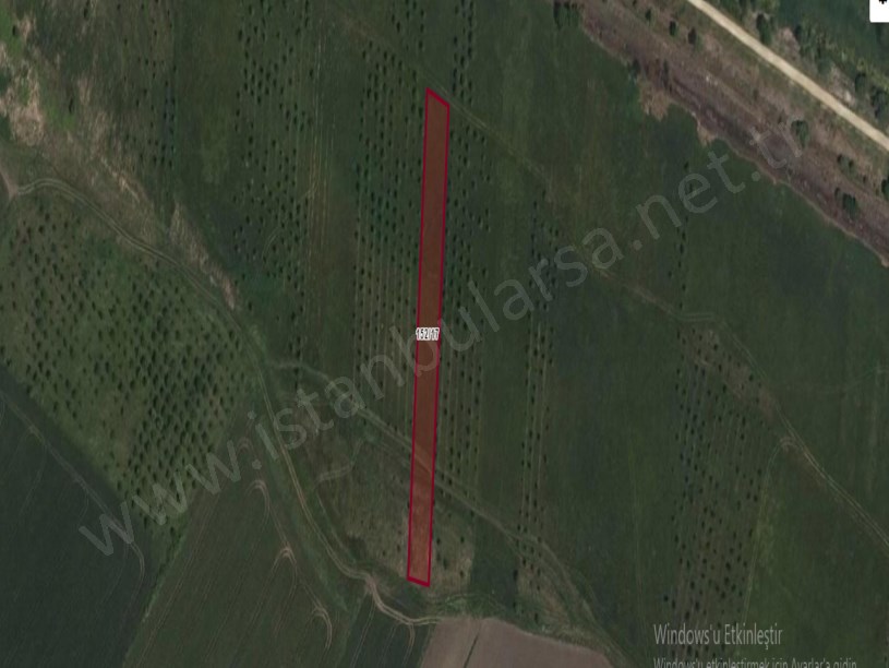Çatalca İzzettinde Satılık Arsa , 255 M2 Hisseli Yolu var 