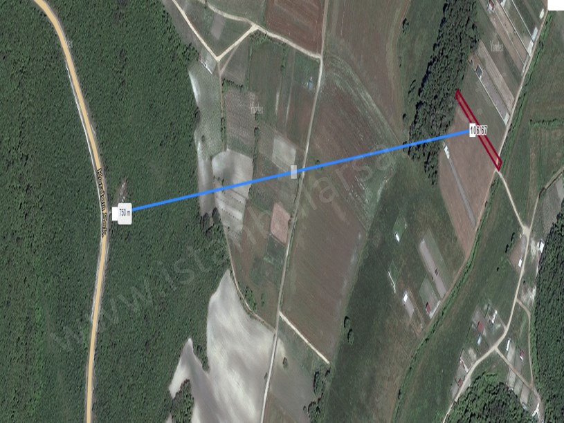 Çatalca Yazlıkköyde Satılık Tarla ,  865 m2 Müstakil Yolu Var Evlerin Yakını