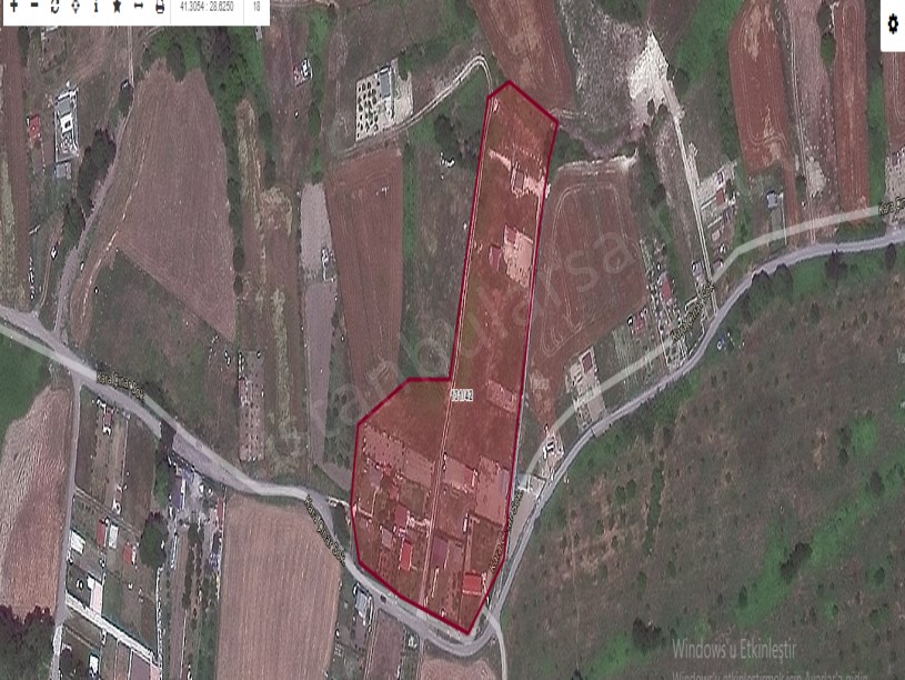 Arnavutköy Balabanda Satılık Arsa , 350 m2 Çevrili Hisseli Yolu Var 