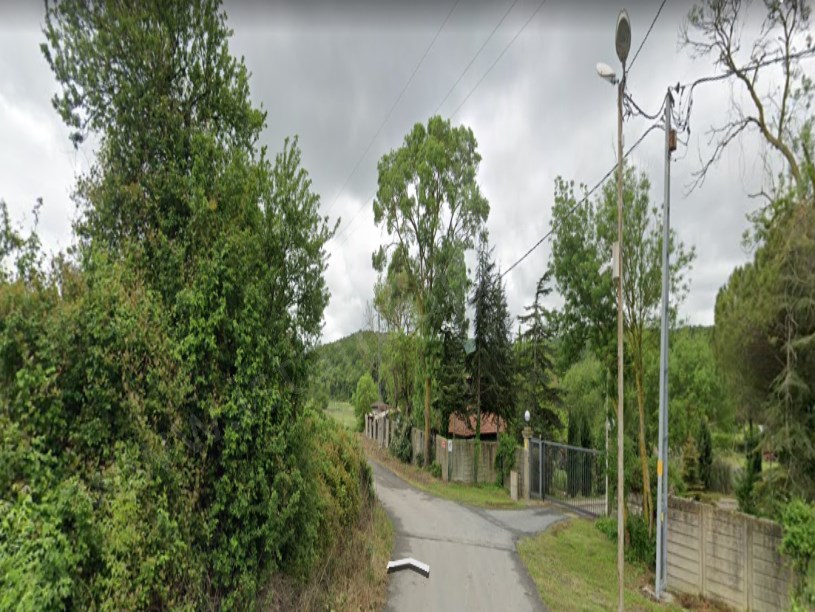 Arnavutköy Balabanda Satılık Arsa , 350 m2 Çevrili Hisseli Yolu Var 