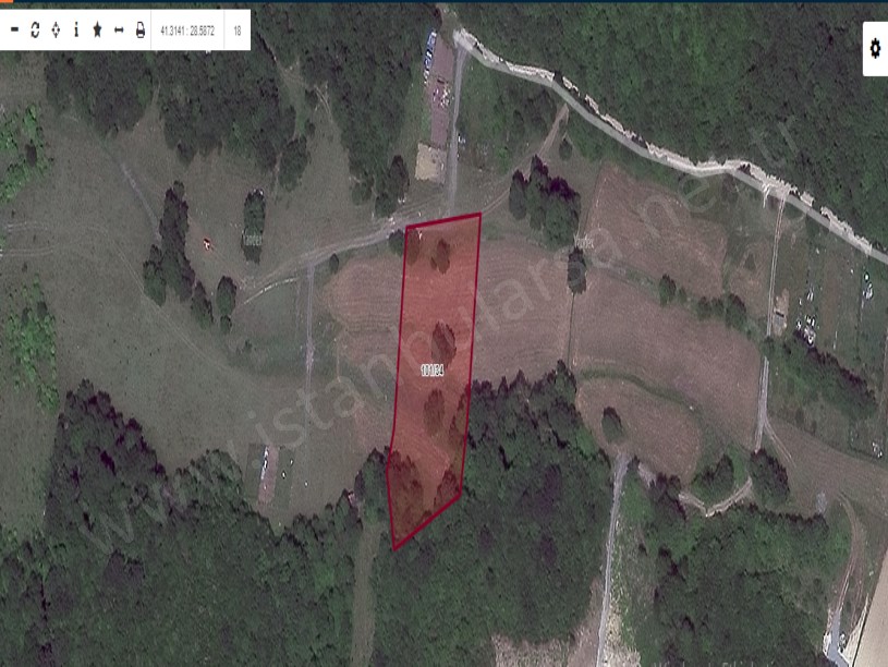 Arnavutköy Balabanda Satılık Arsa , 608 M2 Hisseli Yolu Var